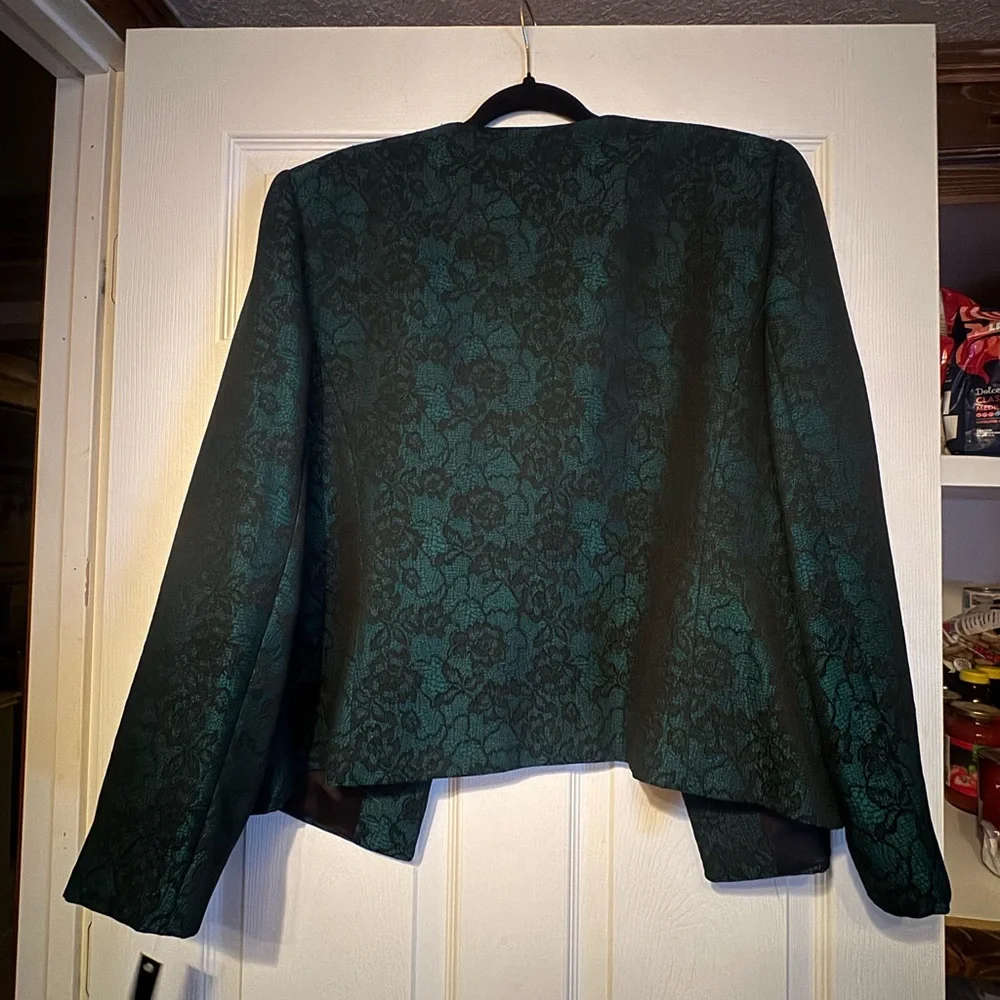 NWT Preston & York Sz 18 Black and Green Lace Blazer w/ beading front - Picture 6 of 8